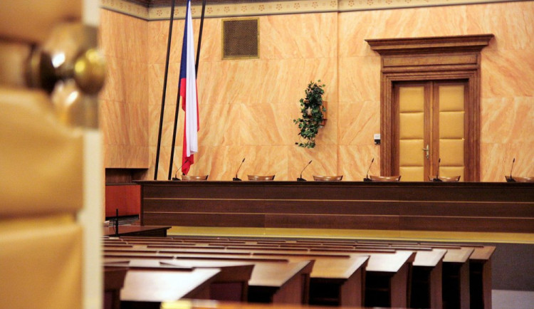 Psycholožka vydávala podle policie za úplatky posudky o způsobilosti