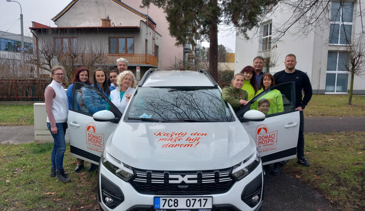 Díky domácímu hospici mohl Jiří odejít doma. Hospic teď žádá veřejnost o pomoc