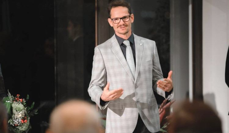 Rodáci z Vysočiny: Eliáš dnes vstupuje mezi padesátníky. Dvakrát získal Stanley Cup