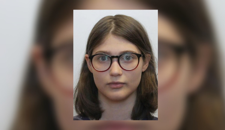 Naléhavá prosba. Hledá se čtrnáctiletá Klára z Pelhřimovska, nevrátila se ze školy