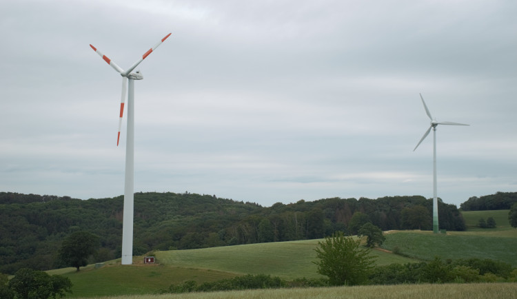 V Plzeňském kraji má podle návrhu státu vyrůst 60 větrníků ve zrychleném režimu