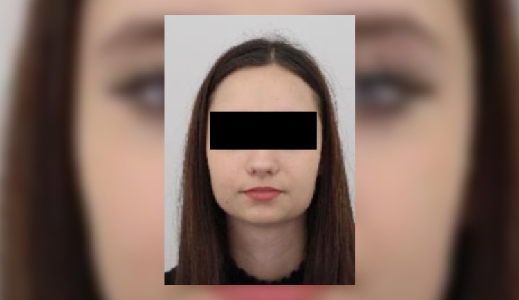 Policie pátrala po dívce z diagnostického ústavu, mohla si ublížit