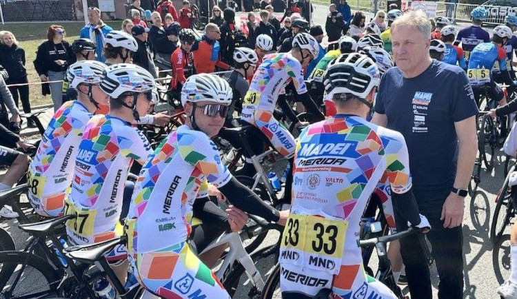 Snový začátek sezony. Nadějní cyklisté z Hané excelovali v závodech Českého poháru