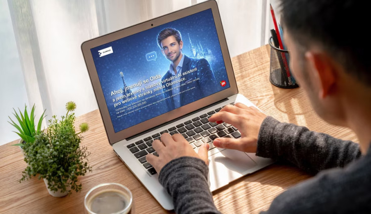 Už jste mluvili s Oldou? Olomoucká radnice má vlastního AI asistenta
