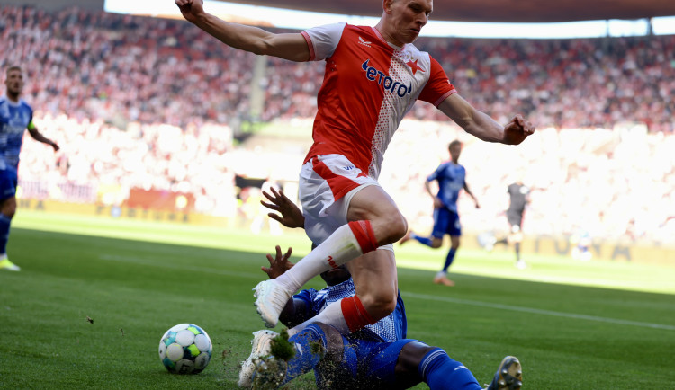 Slavia otočila duel s Olomoucí a ovládla základní část první ligy
