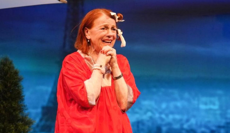 Rodáci z Vysočiny: Herecká legenda Iva Janžurová dnes slaví 85 let