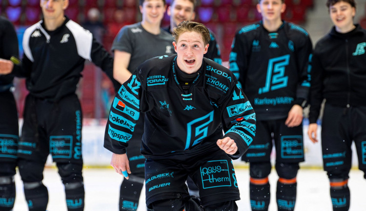 Petr Tomek měl být kapitánem juniorky, stal se ale hvězdou A-týmu