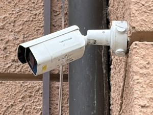Kamery čínských státních firem sledují jihočeskou kritickou infrastrukturu