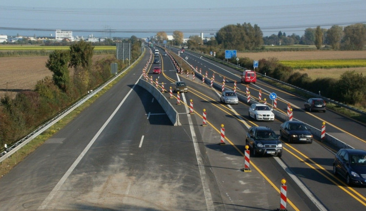 Další posun. Úsek dálnice D6 mezi Žalmanovem a Olšovými Vraty má stavební povolení
