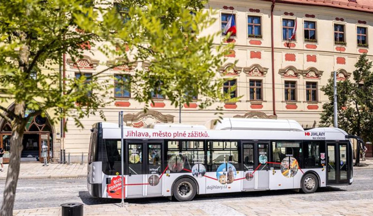 Konec starostí s parkováním. Vybraná místa v Jihlavě obslouží speciální autobus