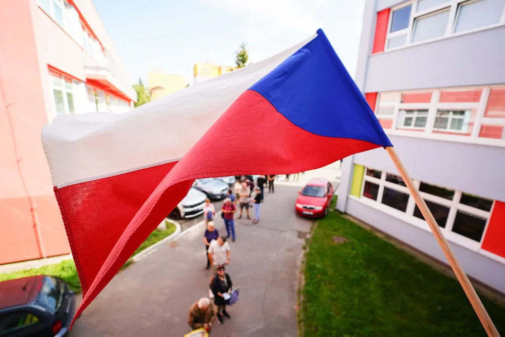 VOLBY 2024: Volební místnosti se uzavřely. Začalo sčítání
