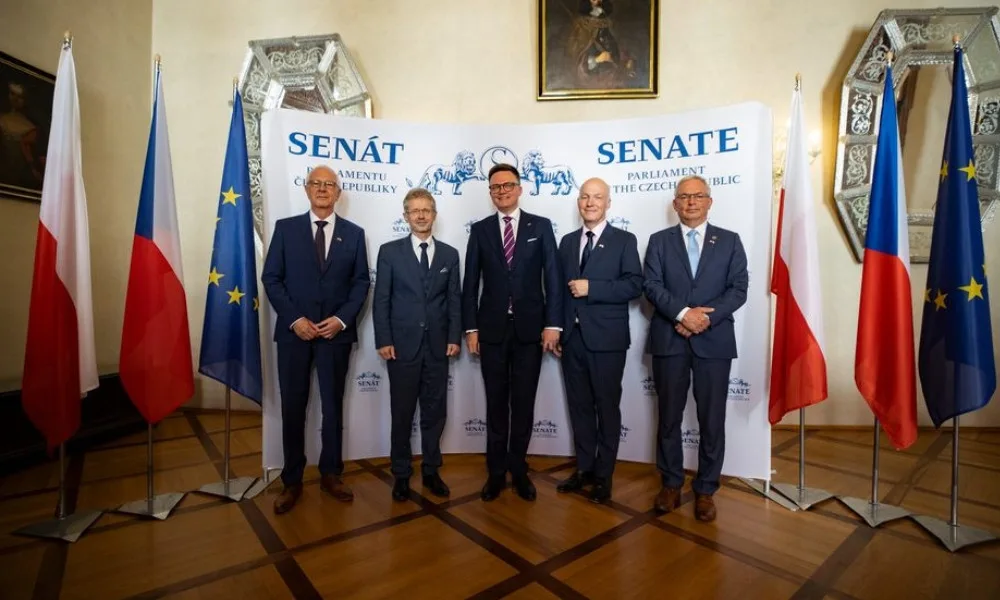 VOLBY 2024: Vítězové a poražení prvního kola senátních voleb v Praze. Jak bude vypadat druhé kolo?