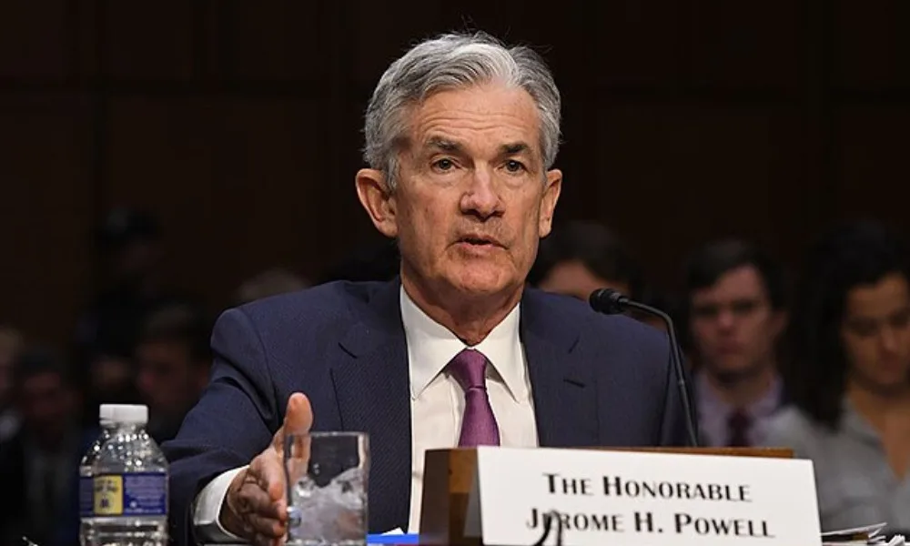 Fed by v listopadu mohl opět snížit úrokové sazby