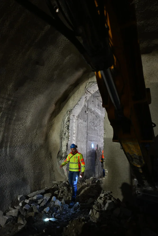 Stavba nové linky metra zaznamenala další milník, stavaři prorazili spoj 'céčka' a 'déčka'
