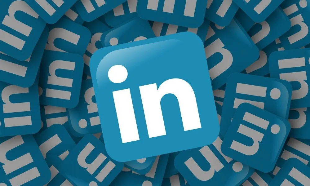 Ztráta práce už není tabu: Lidé na síti LinkedIn hrdě hlásí, že zoufale hledají práci