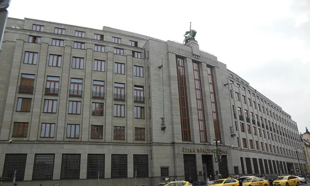 ČNB od 1. listopadu 2024 trvale uzavře některé pokladny pro klienty i veřejnost: Slibuje modernizaci a výrazné zrychlení služeb