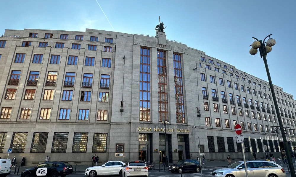 ČNB vydala varování před podvodnými investičními platformami