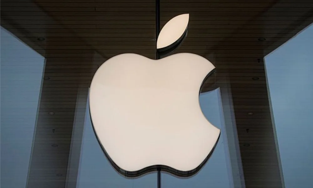 Sázka na AI se vyplácí, Apple zvýšil prodeje telefonů