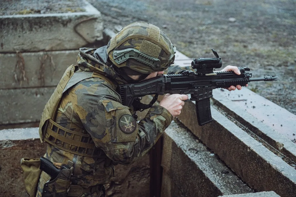 Česká armáda na Doupově poprvé testuje nové tanky Leopard, náročné cvičení prověří techniku i vojáky