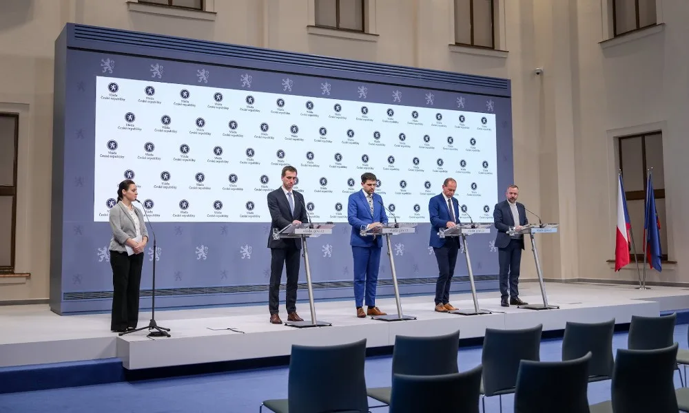 Česko usiluje o revizi zelené politiky EU a odklad emisních povolenek