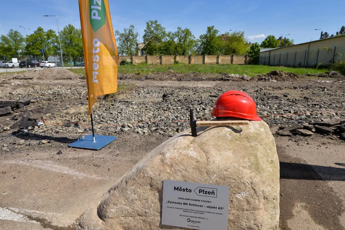 Na Světovaru začala stavba bytového domu s komunitní zahradou. Vyjde na 207 milionů