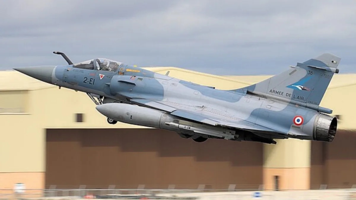 Další Mirage 2000 ve hře. Ukrajina jedná s Francií o obraně