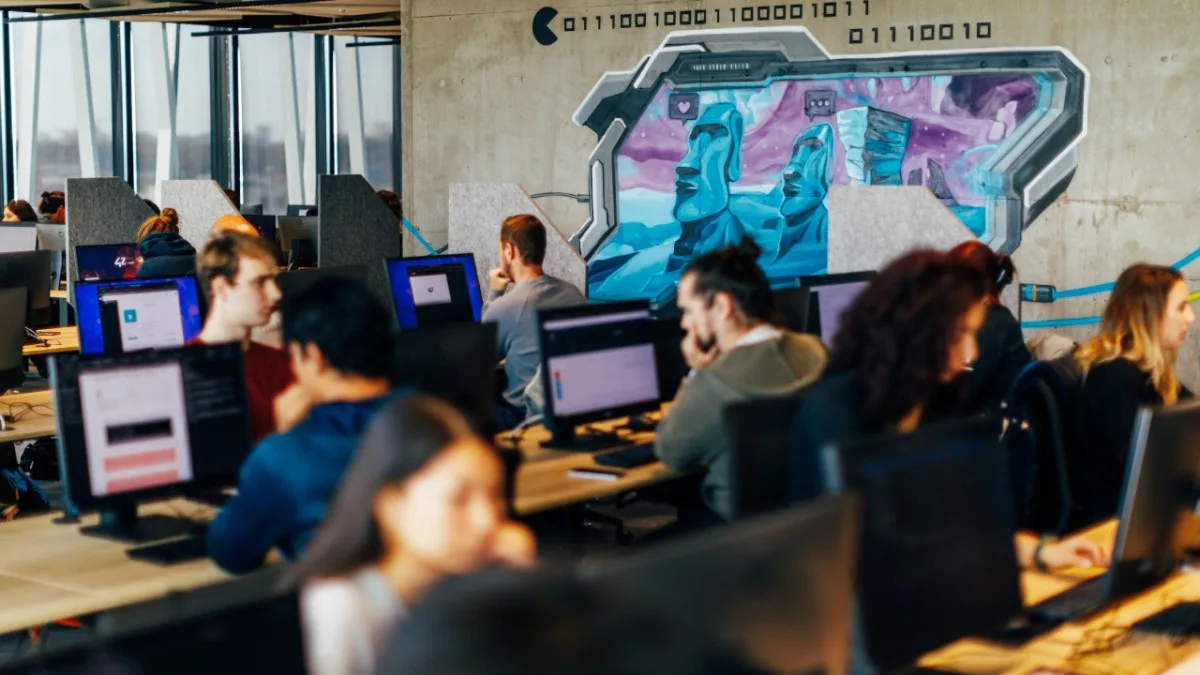 Česku hrozí nedostatek odborníků, řešením je rekvalifikace