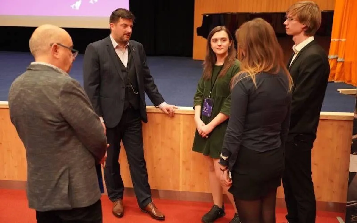 V Karlových Varech proběhla třídenní konference Evropského parlamentu mládeže.