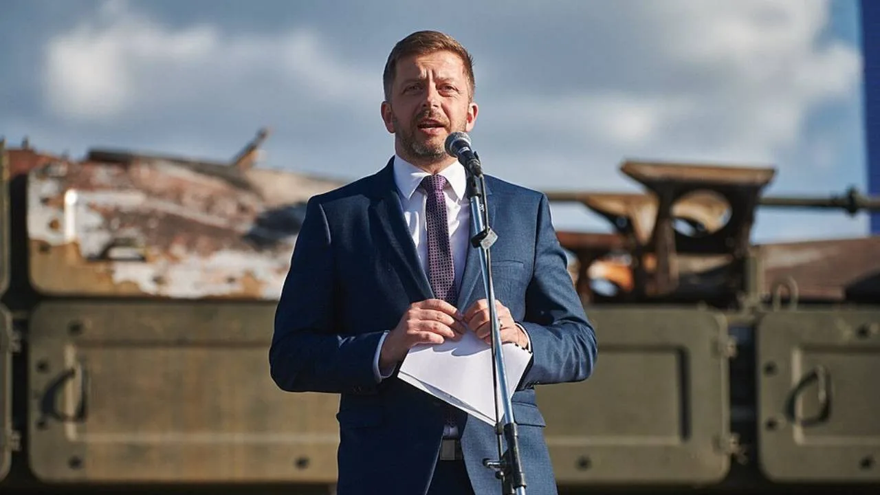 Hnutí ANO ztrácí, STAN upevňuje roli nejsilnějšího vládního konkurenta