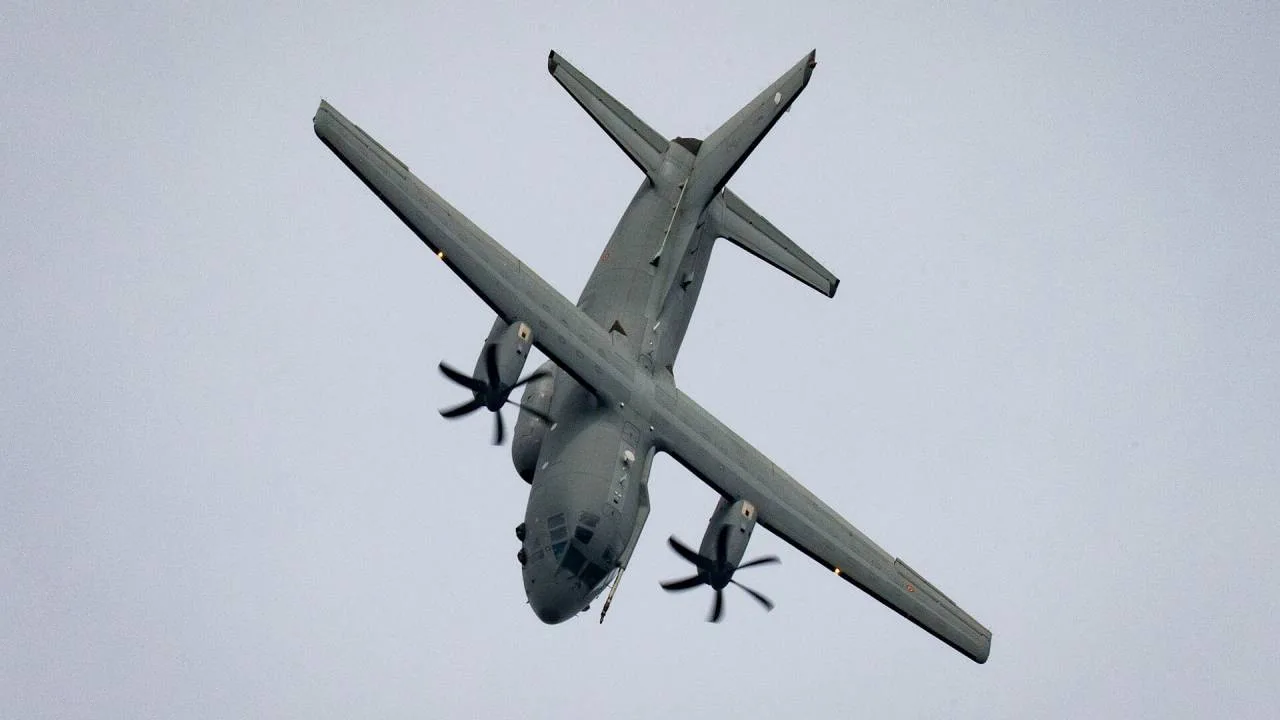 Krize kolem Íránu uzavřela nejen Hormuzský průliv, ale i slavnou airshow