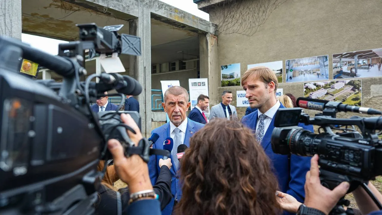 Výstavbu urgentního příjmu v Thomayerově nemocnici zahájil premiér Babiš