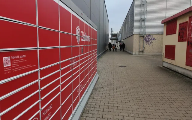 Některé výdejní boxy jsou trochu zastrčené.