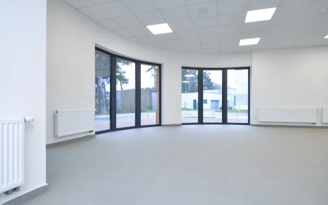 Sportovní areál Prokopávka v Plzni má nové šatny a restauraci. Investice přesáhla 30 milionů korun