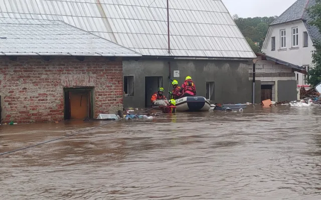 Stovky milionů korun navíc na obnovu Jesenicka zničeného povodněmi. Vláda změnila dotační pravidla