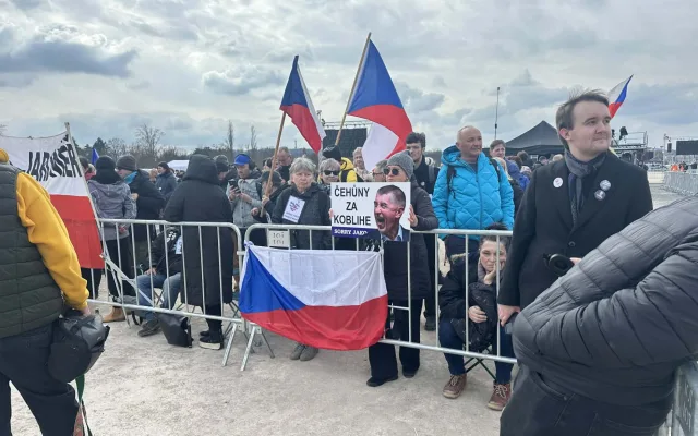 Protivládní demonstrace Milionu chvilek zaplnila Letnou, dorazily desítky tisíc lidí