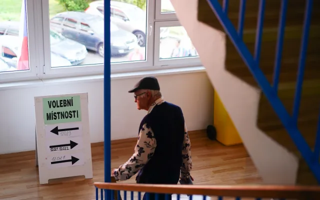 O hlasy voličů v Liberci usiluje méně kandidátů, nejstaršímu je 87 let