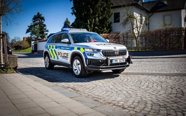 77letý senior v maskáčové bundě zmizel, policie ho vypátrala