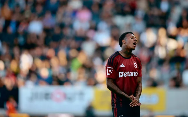 Sparta prohrála v Hradci 2:1 a v lize se propadla na desáté místo