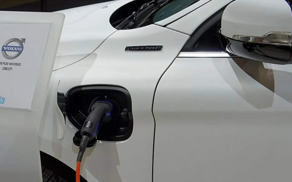 Automobilka Volvo dala zpátečku pro svůj cíl prodávat po roce 2030 pouze elektromobily