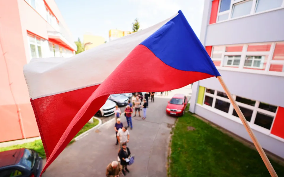 VOLBY 2024: Volební místnosti se uzavřely. Začalo sčítání