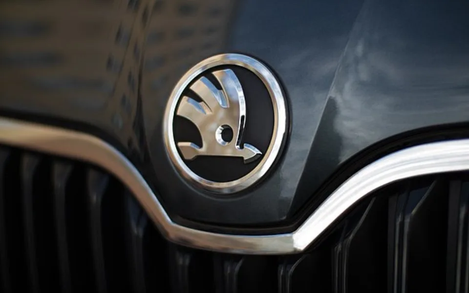 Rostoucí počet registrací vozů v ČR pohání i vyšší zájem o elektromobily a SUV