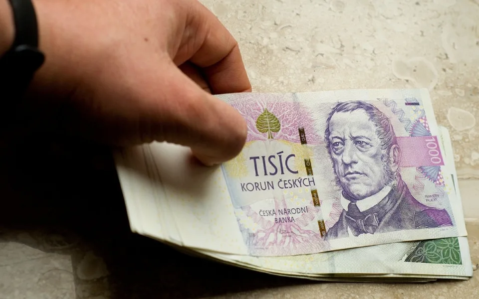 Rekordní státní dluh ČR: V přepočtu na každého Čecha dluh činí 306 tisíc korun