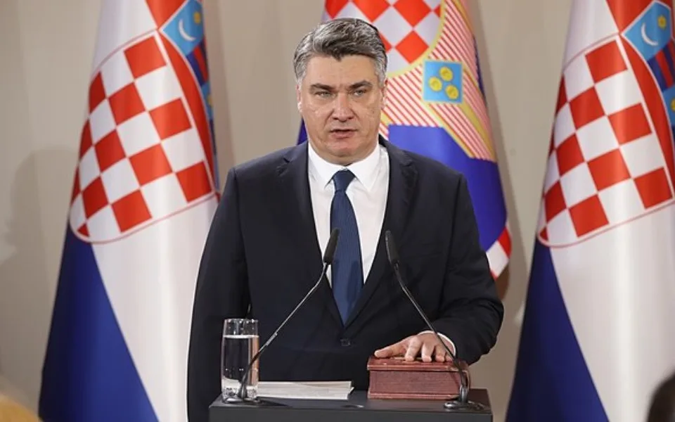 Chorvatský prezident Zoran Milanović obhájil mandát ve druhém kole prezidentských voleb