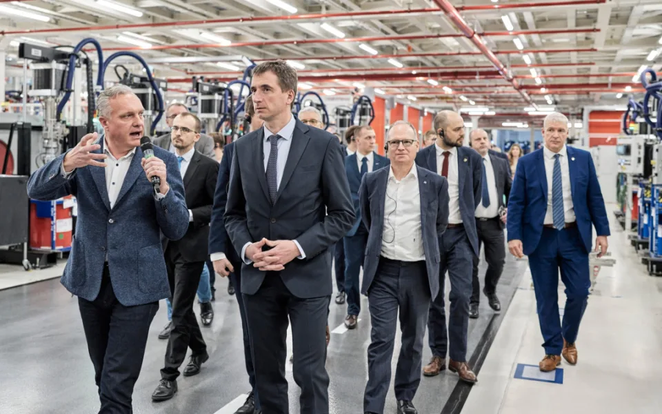 24 miliard korun na podporu výroby klíčových technologií: MPO zahájilo příjem žádostí do programu Strategické investice