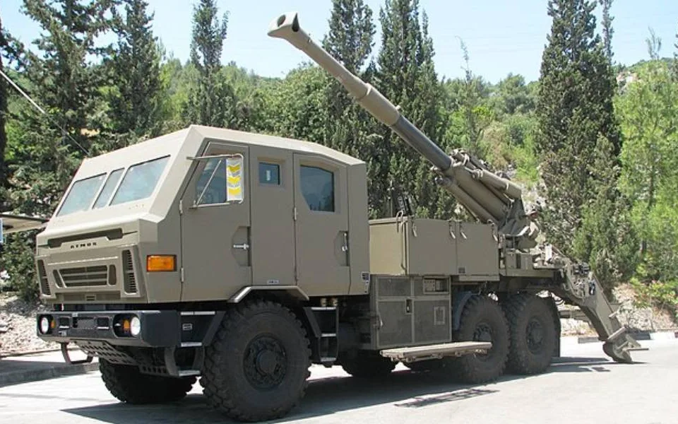Maroko pořizuje izraelské houfnice ATMOS 2000 na podvozku Tatra