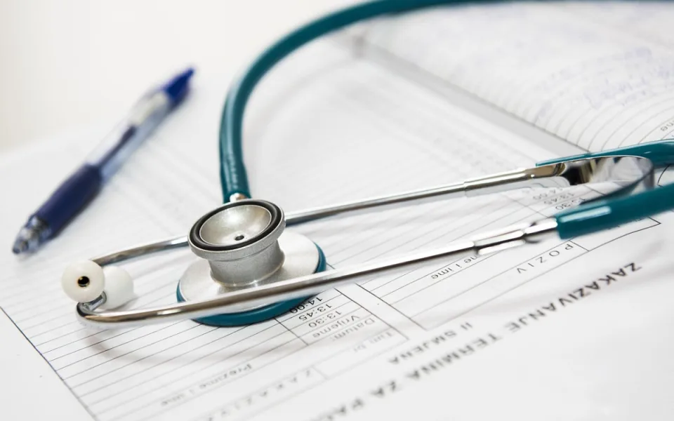 VZP prosazuje inovace ve zdravotnictví: elektronizace, umělá inteligence a telemedicína