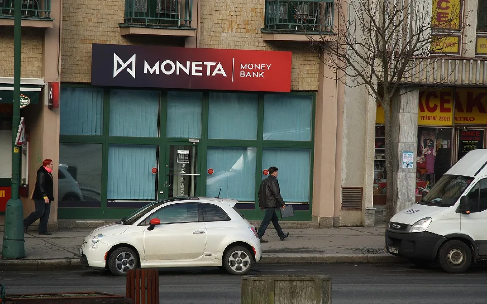 MONETA zvýšila čistý zisk meziročně o 14 % na 1,5 miliardy korun