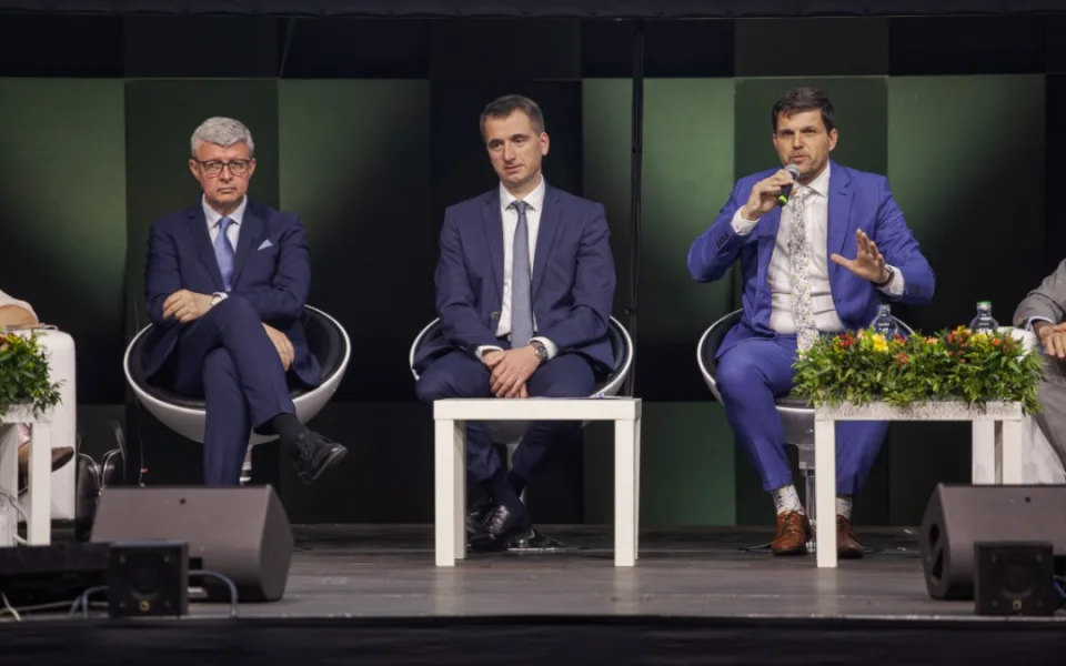 Politici deklarují podporu OZE, solárníci volají po předvídatelnosti trhu