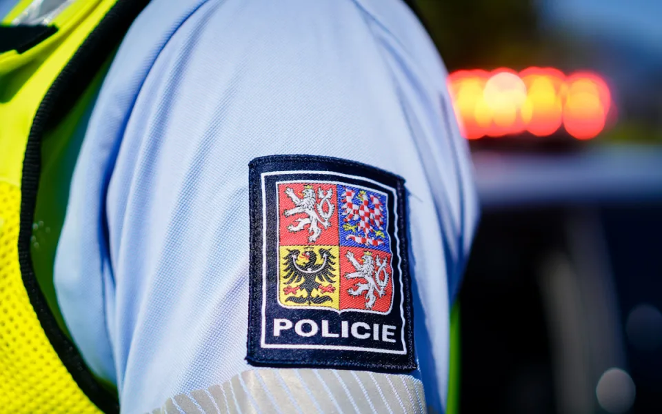 Policisté a hasiči si od července polepší o 3000 korun