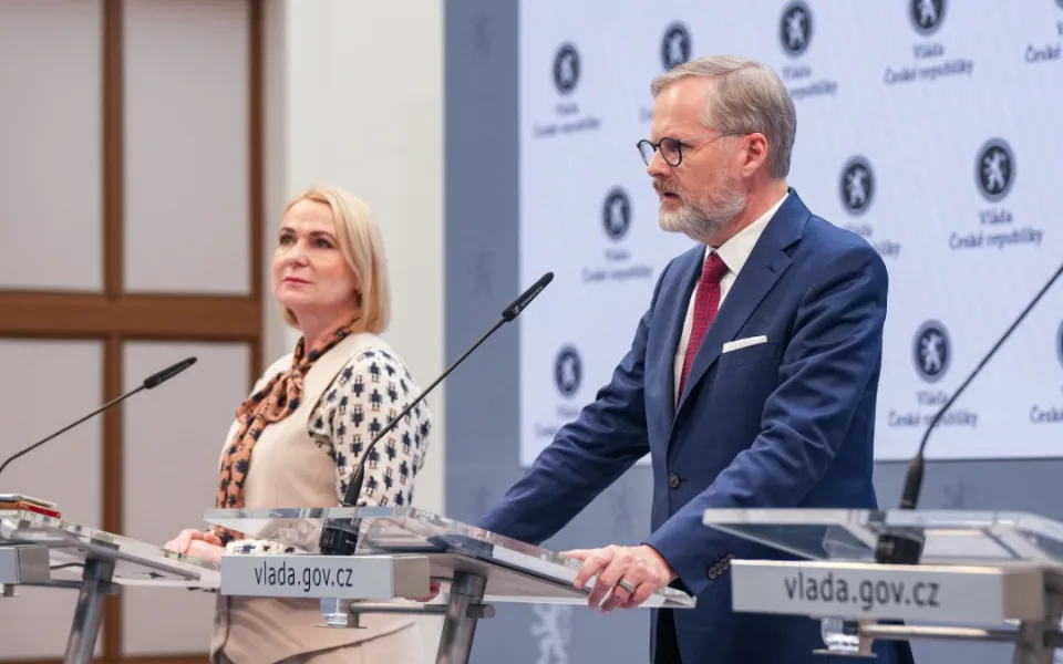 Vláda schválila investice do obrany, jaderné energetiky a výzkumu